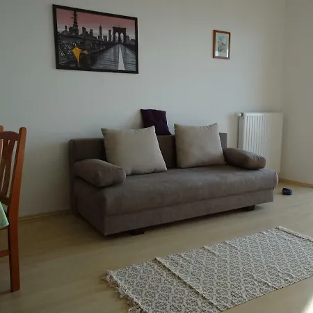 Club 218 Wellness + Panorama Apartment